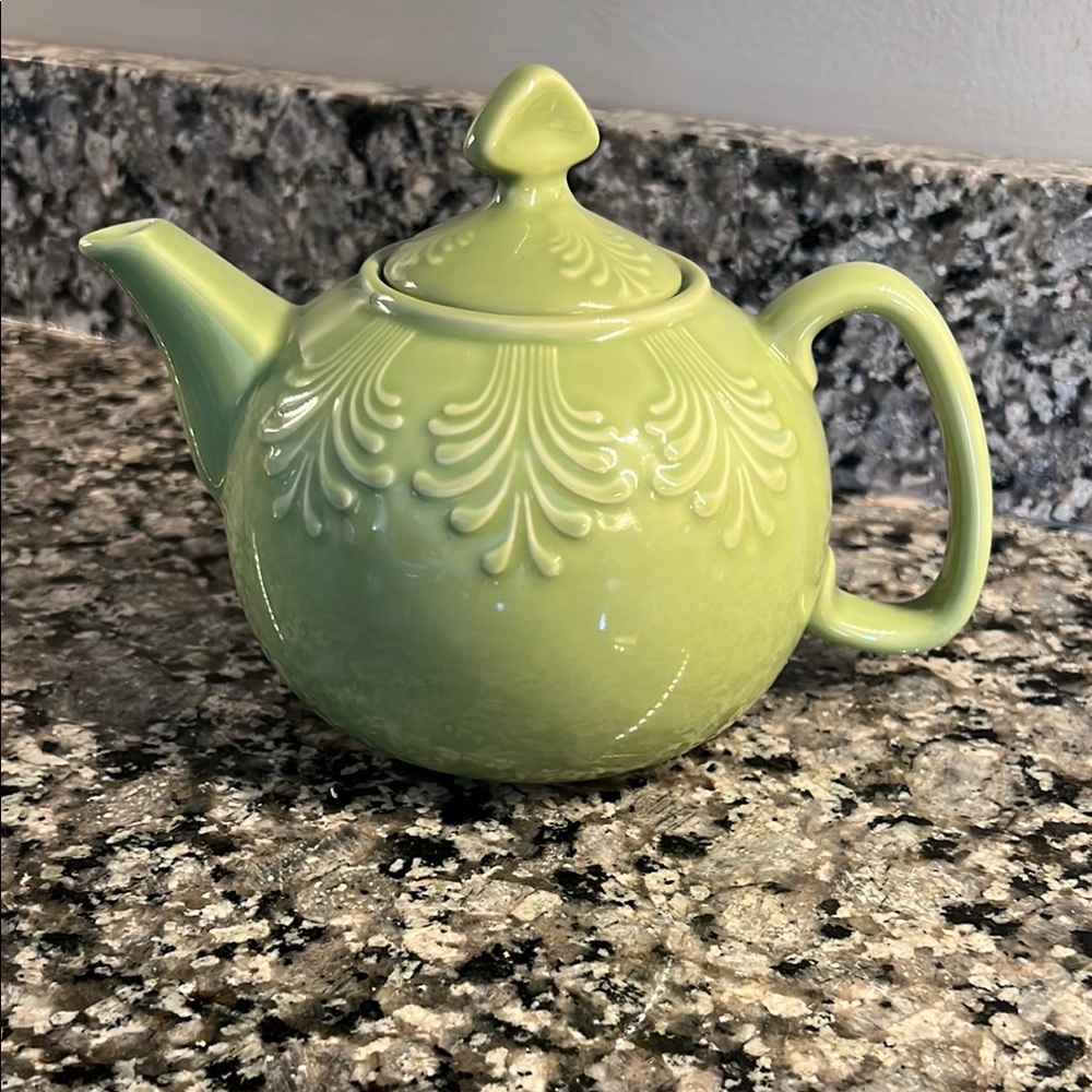 Chantal Ceramic Teapot with Embossed Design